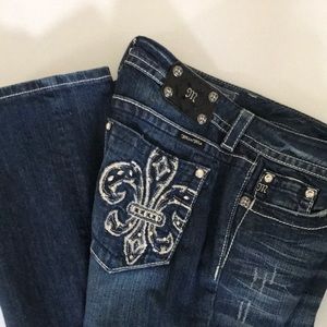 31 Miss Me boot cut bling jeans
